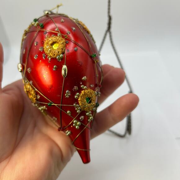 Vintage Red Glass Christmas Ornament Pin and Beaded Sequin Ornament Wire Wrap - Picture 5 of 11